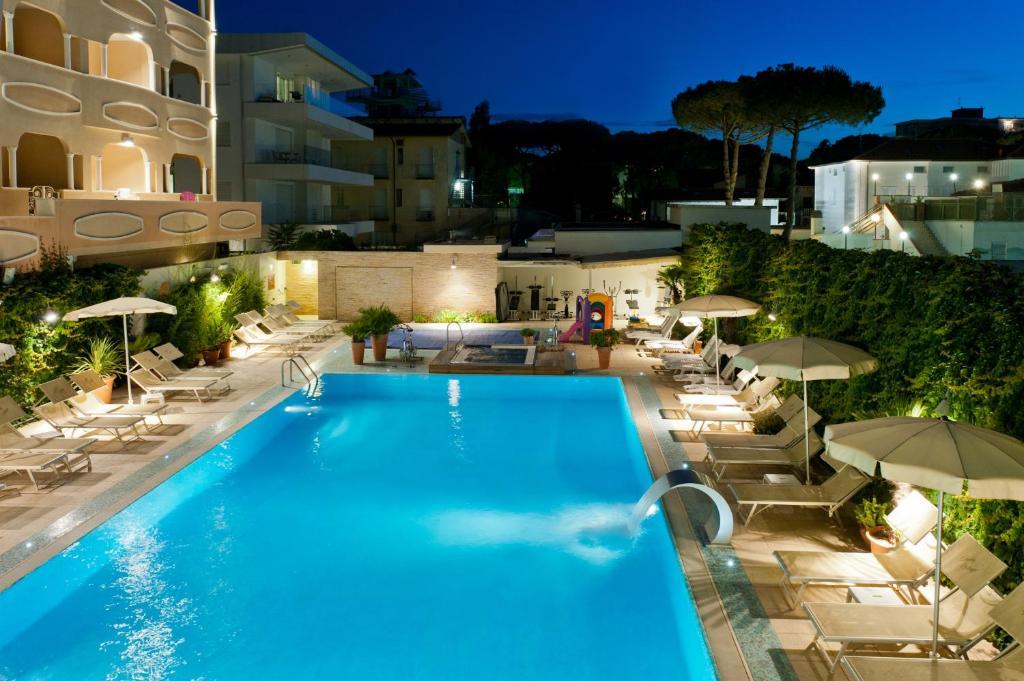 Hotel Derby Exclusive Milano Marittima Extérieur photo