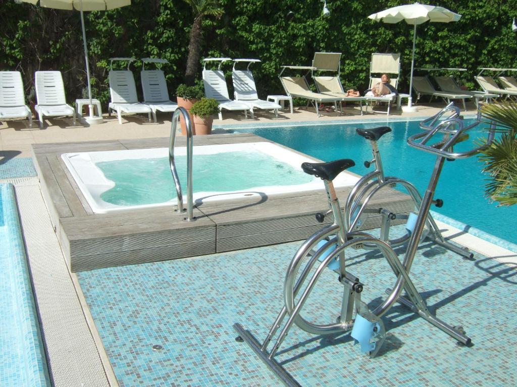 Hotel Derby Exclusive Milano Marittima Extérieur photo