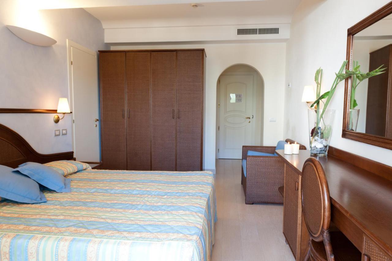 Hotel Derby Exclusive Milano Marittima Chambre photo